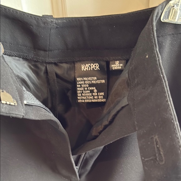 Kasper Classic Black Suit, sz 12, no alterations, gently worn - Picture 4 of 6